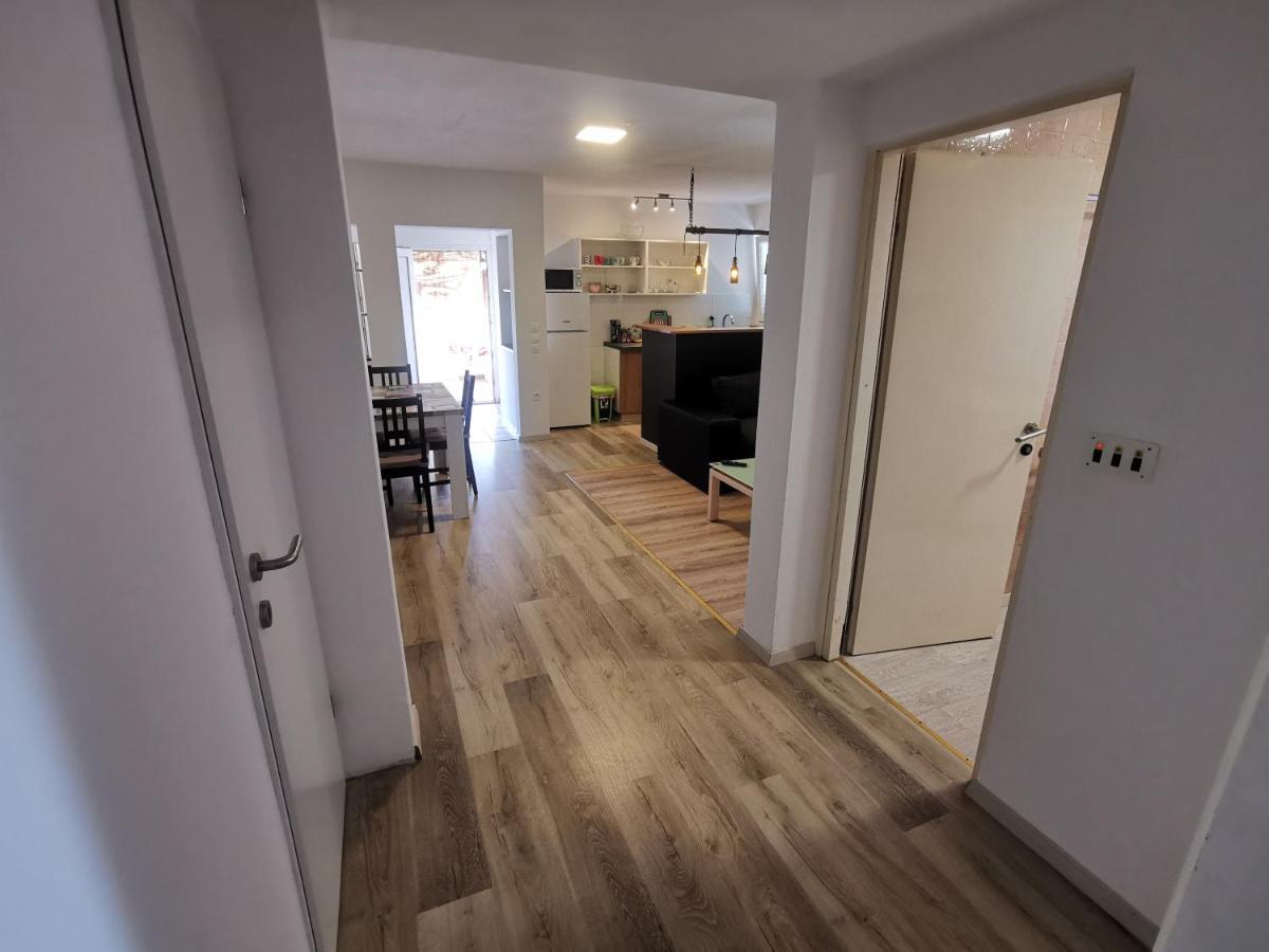 Fa-Ni Apartment โนวาลยา ภายนอก รูปภาพ