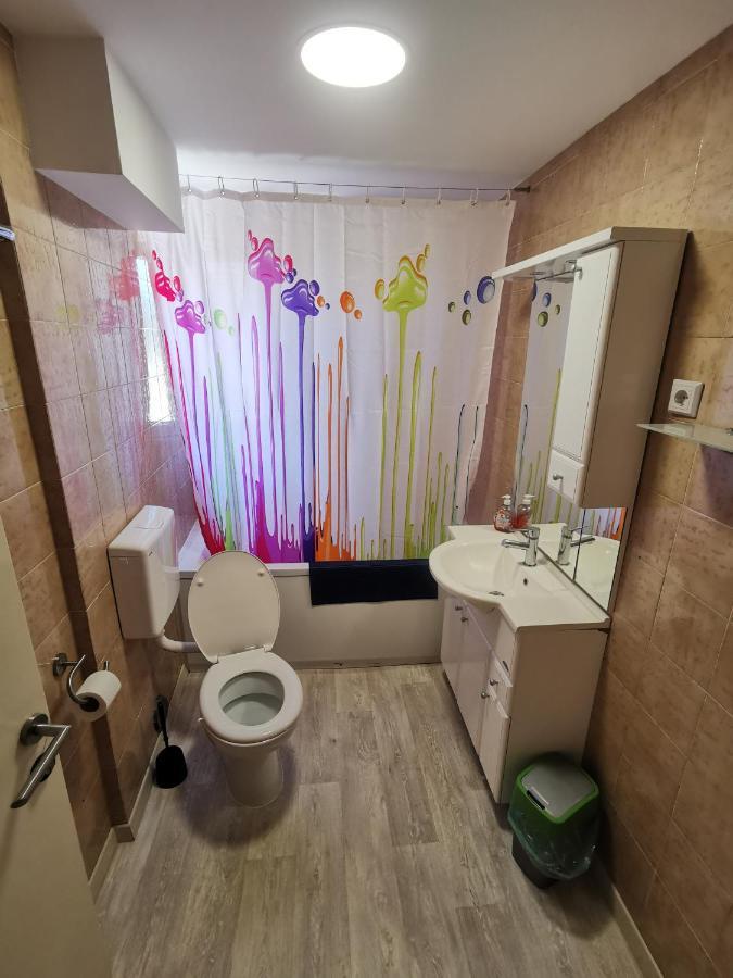 Fa-Ni Apartment โนวาลยา ภายนอก รูปภาพ